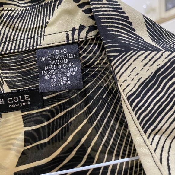 Kenneth Cole button down - Picture 3 of 4